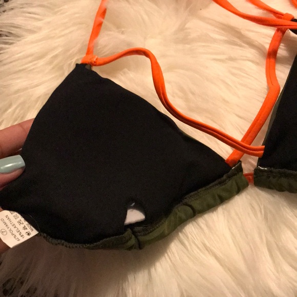 Swimsuit - Picture 6 of 7